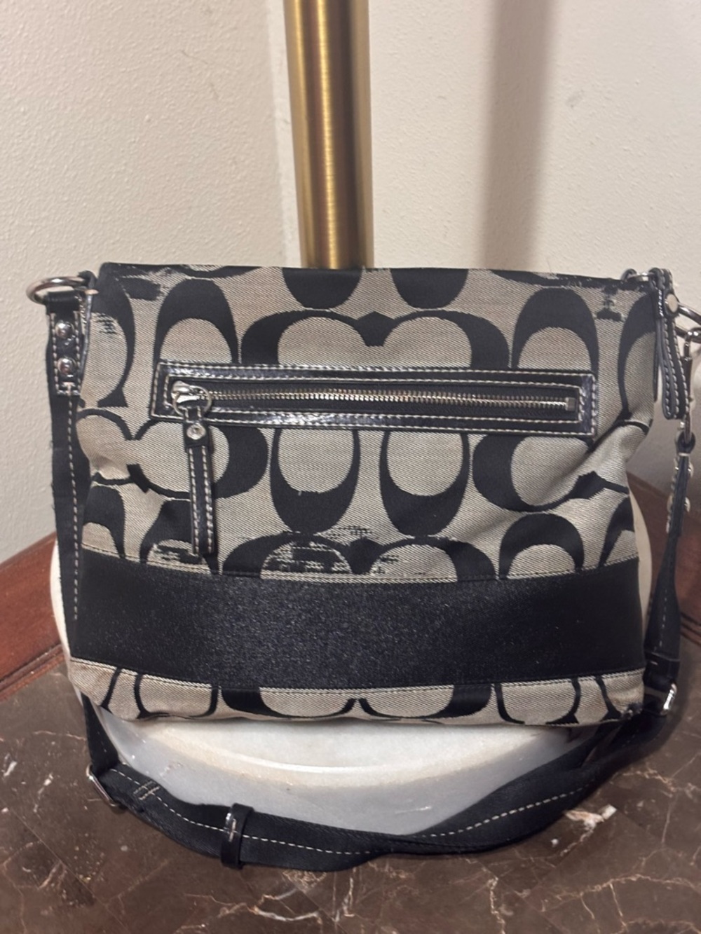 Coach - Picture 2 of 11